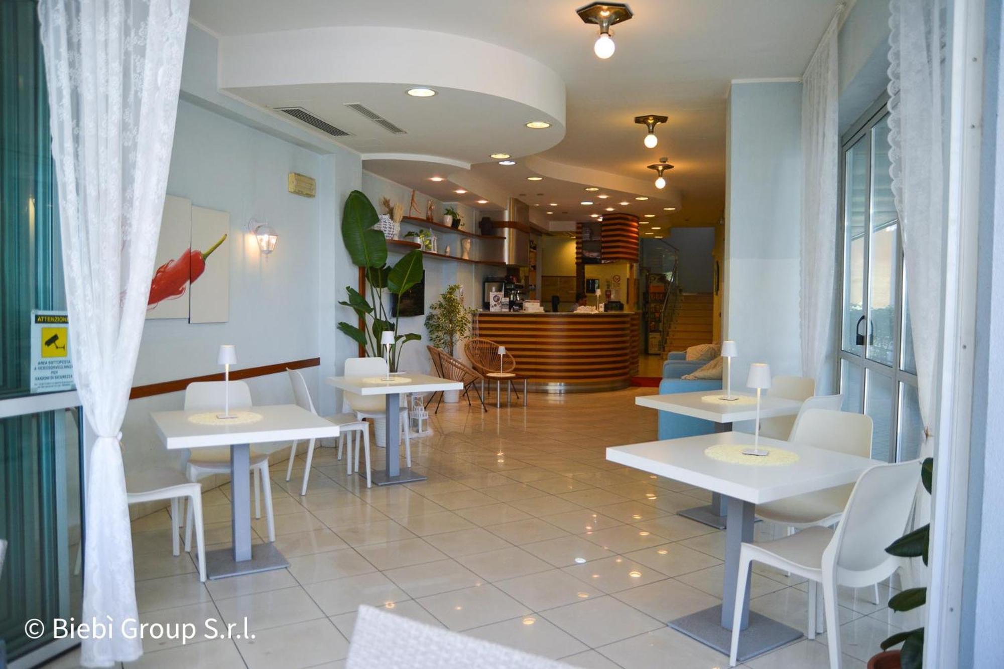 Hotel Giorg - Waterpark Included Ρίμινι Εξωτερικό φωτογραφία